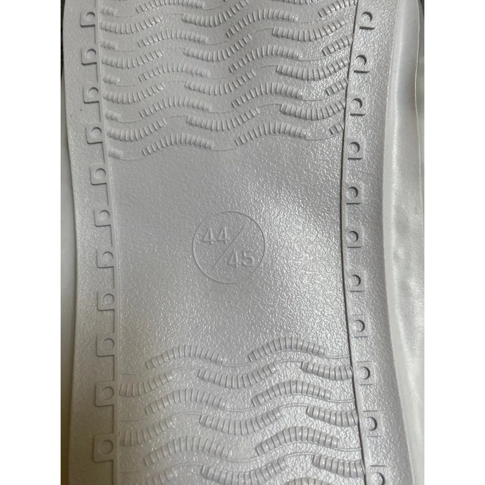 Zbyoujer waterproof shoe